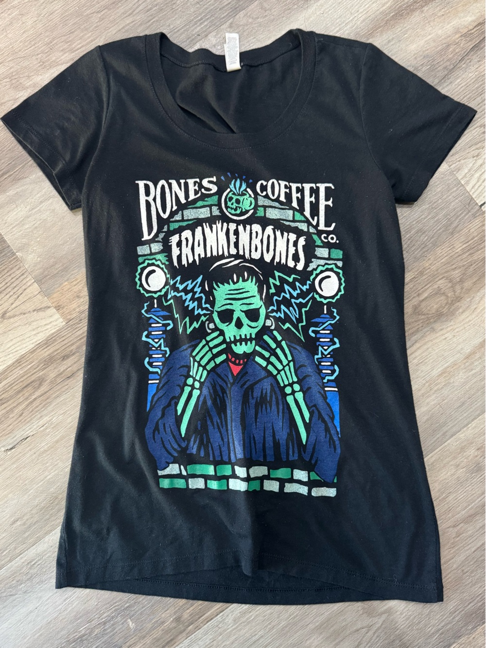 BONES COFFEE FRANKENBONES T SHIRT WOMENS M HALLOWEEN